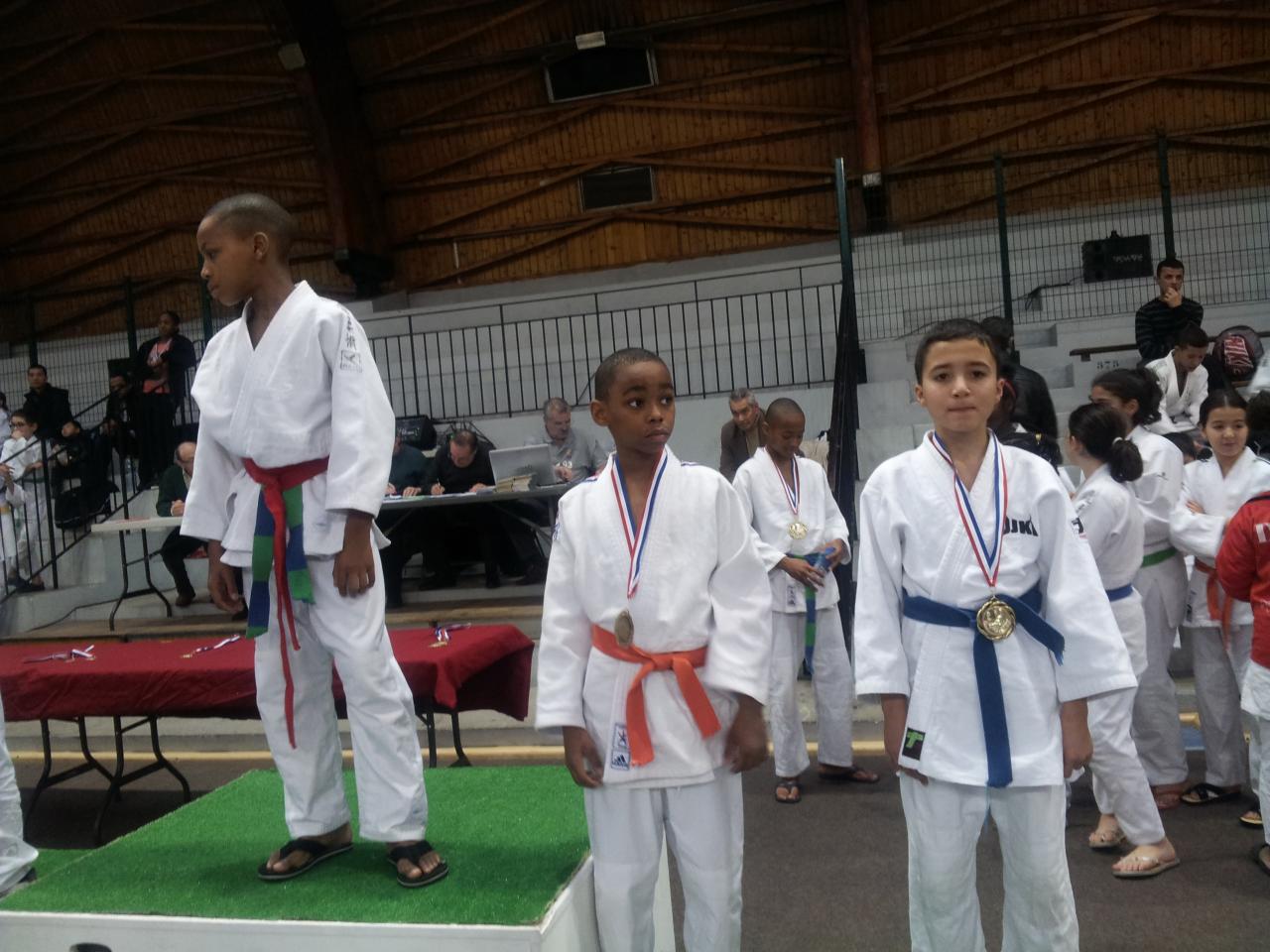 Remise de médaille de David
