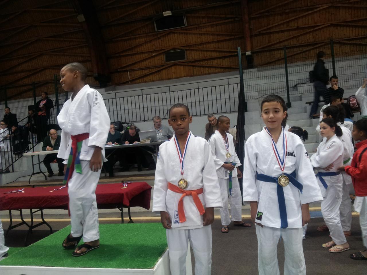 Remise de médaille de David