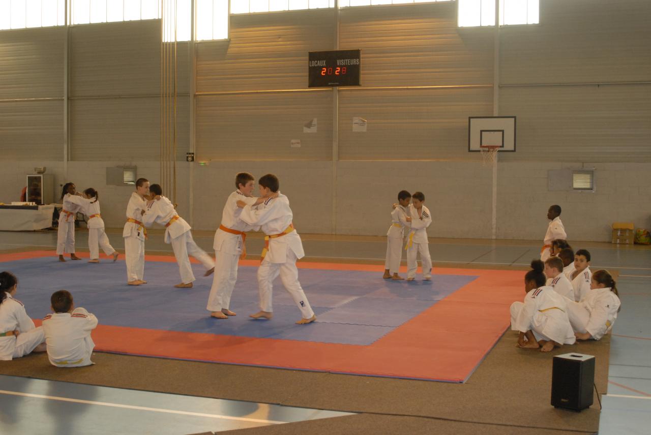 GROUPE DES POUSSINS & BENJAMINS (11)