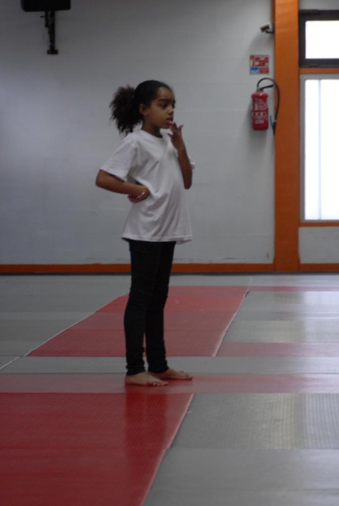 ARBITRE (64)