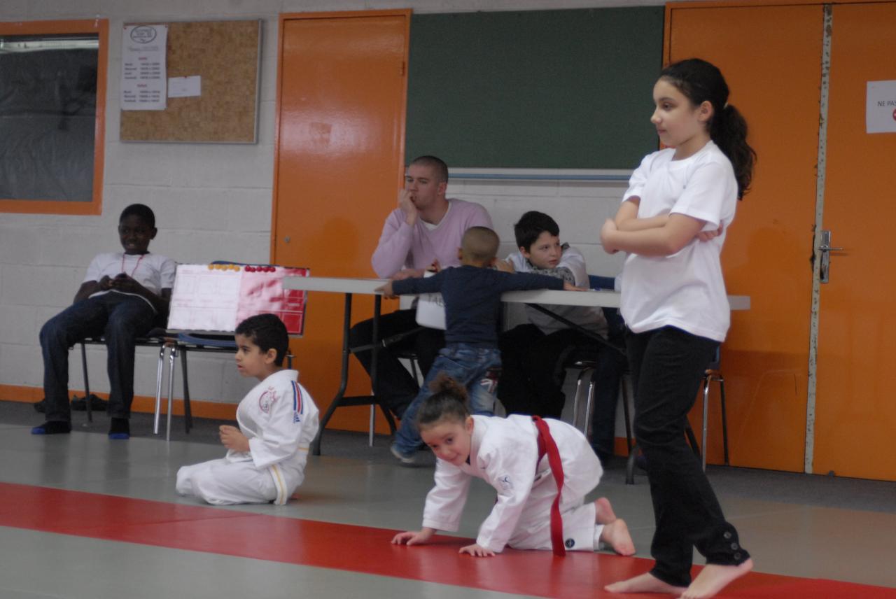 ARBITRE (65)
