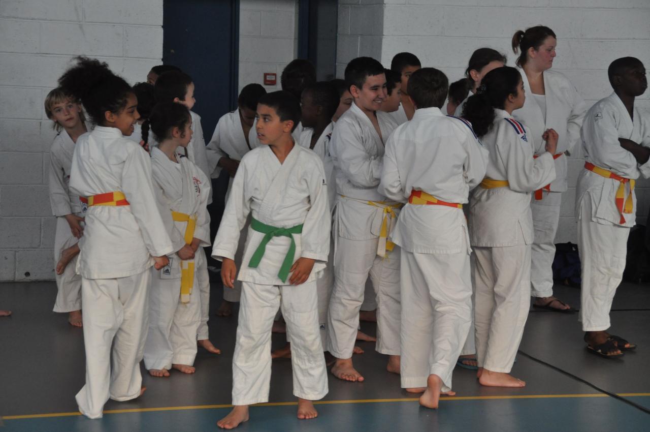 DEMONSTRATION DES GRANDS (1)