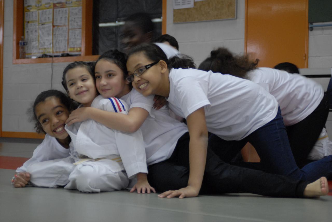 GROUPE (9)