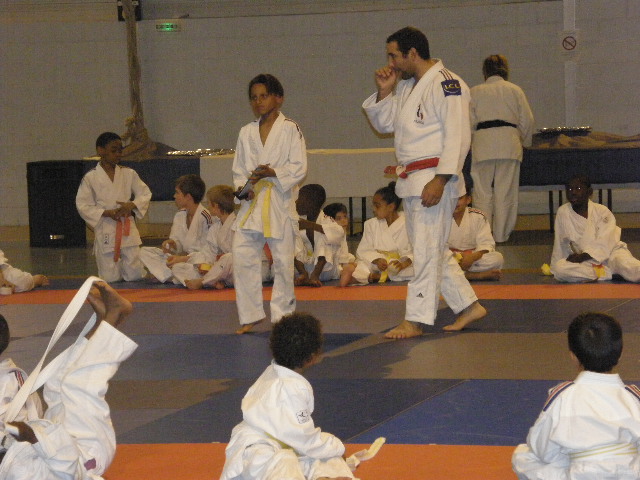 REMISE DU TROPHEE 