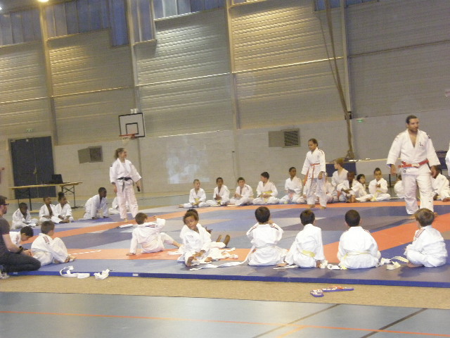 REMISE DU TROPHEE 