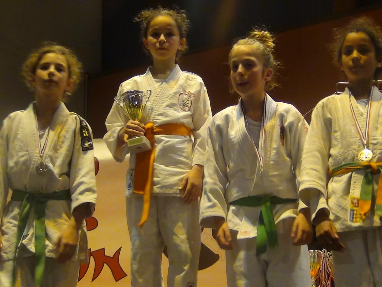 PODIUM CELIA (3)