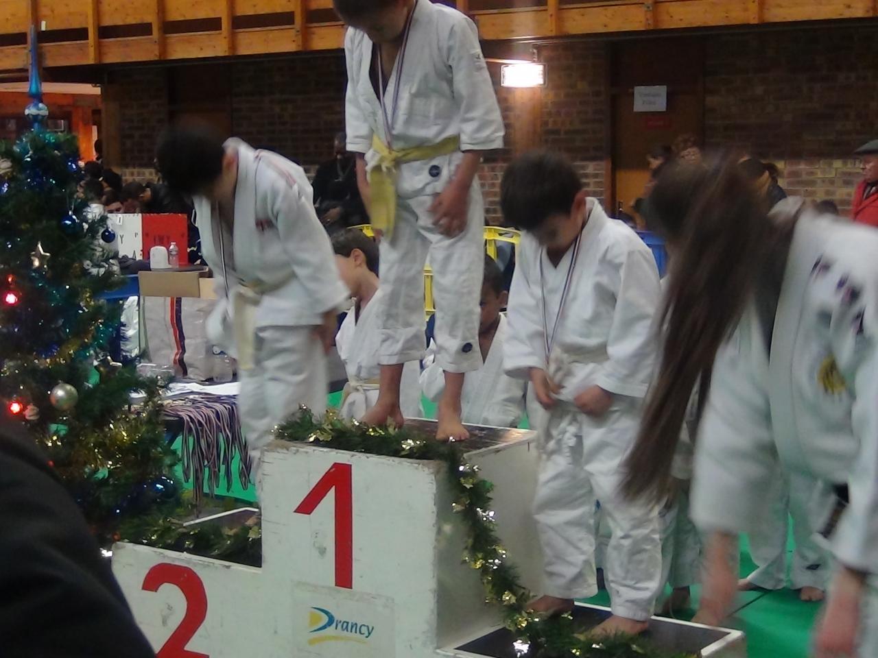 PODIUM D'ALI (4)
