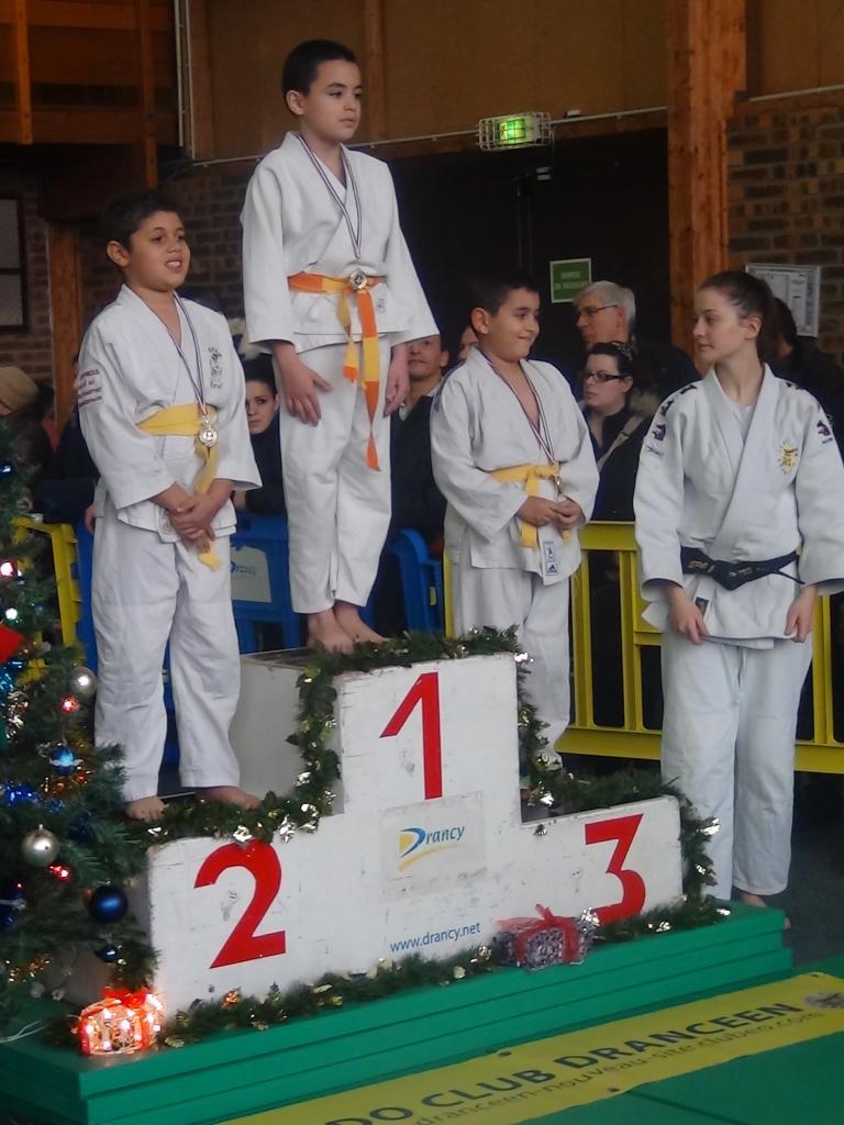 PODIUM KAMEL (4)