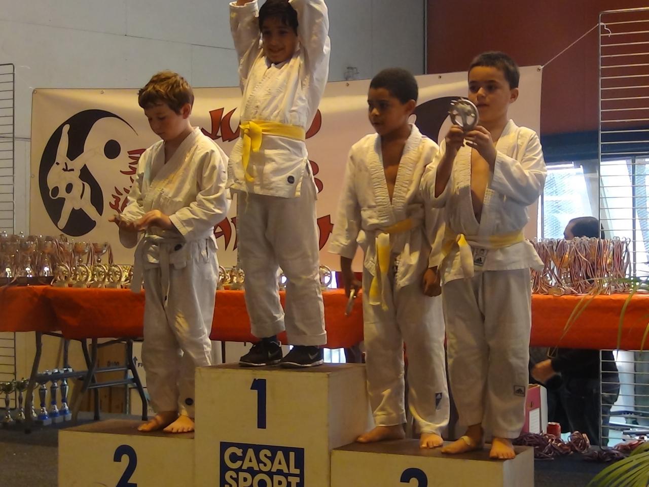 PODIUM PAUL 2