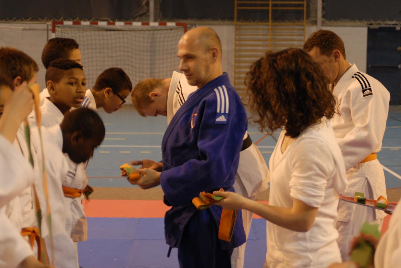 REMISE DES CEINTURES (78)