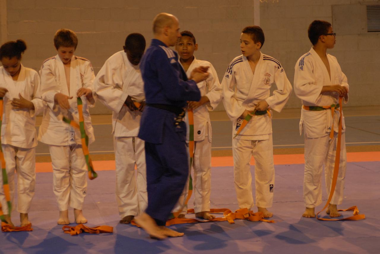 REMISE DES CEINTURES (80)